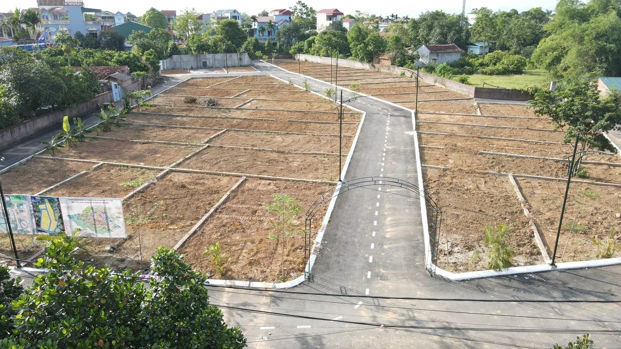 Cần tiền bán gấp lô đất cạnh khu công nghệ cao hòa lạc