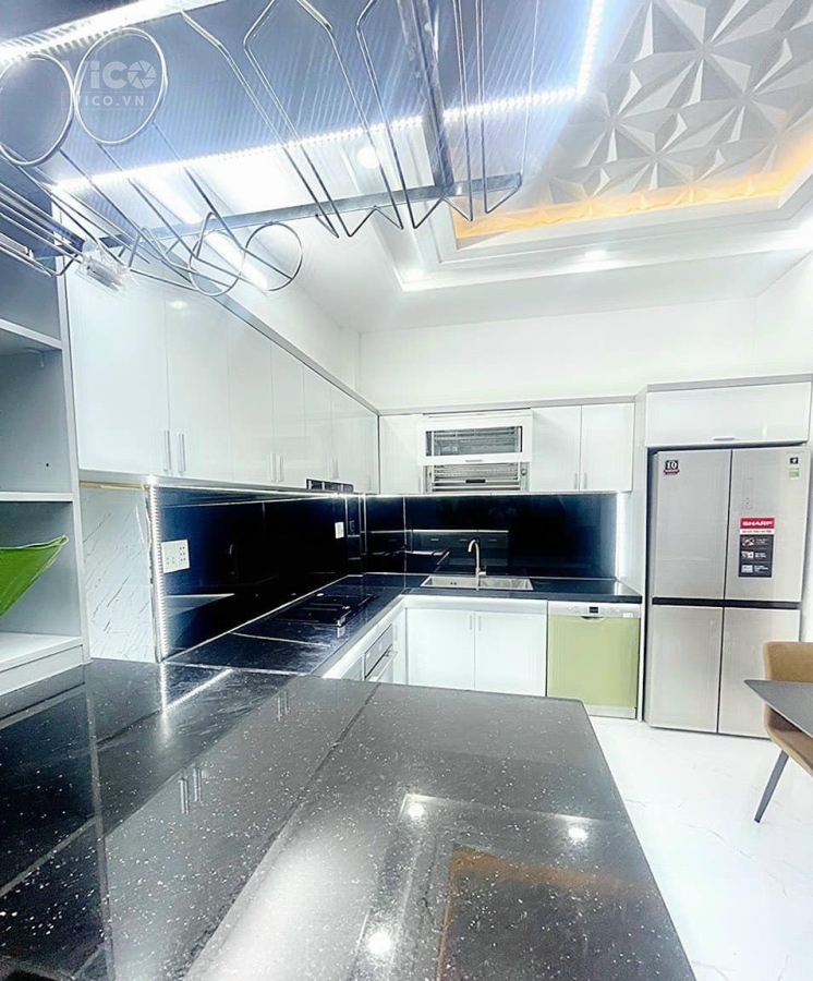 Nhà MỚI HẺM XE HƠI VÀO NHÀ đối diện chợ Phú Xuân, sát Quận 7