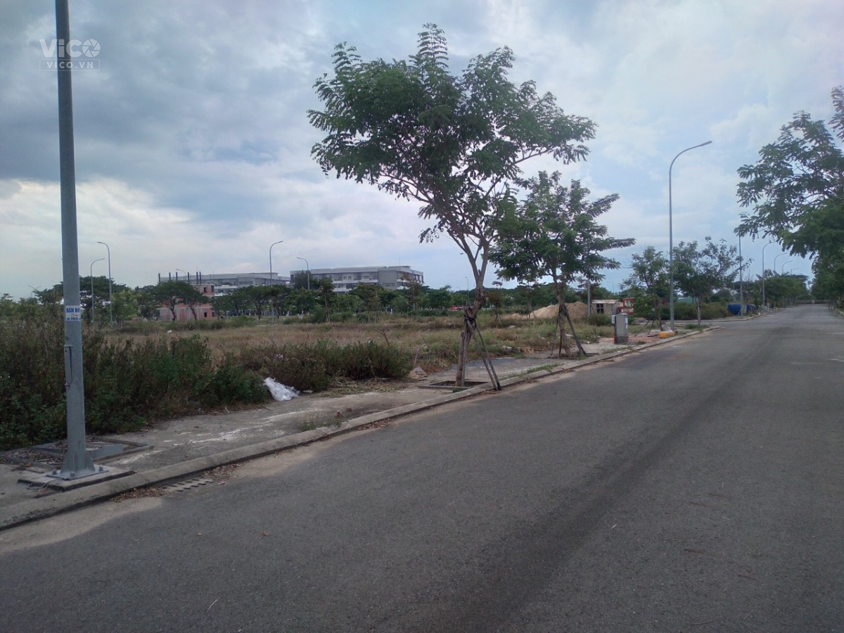 Bán nhanh lô 180m2 hướng Nam FPT City Đà Nẵng