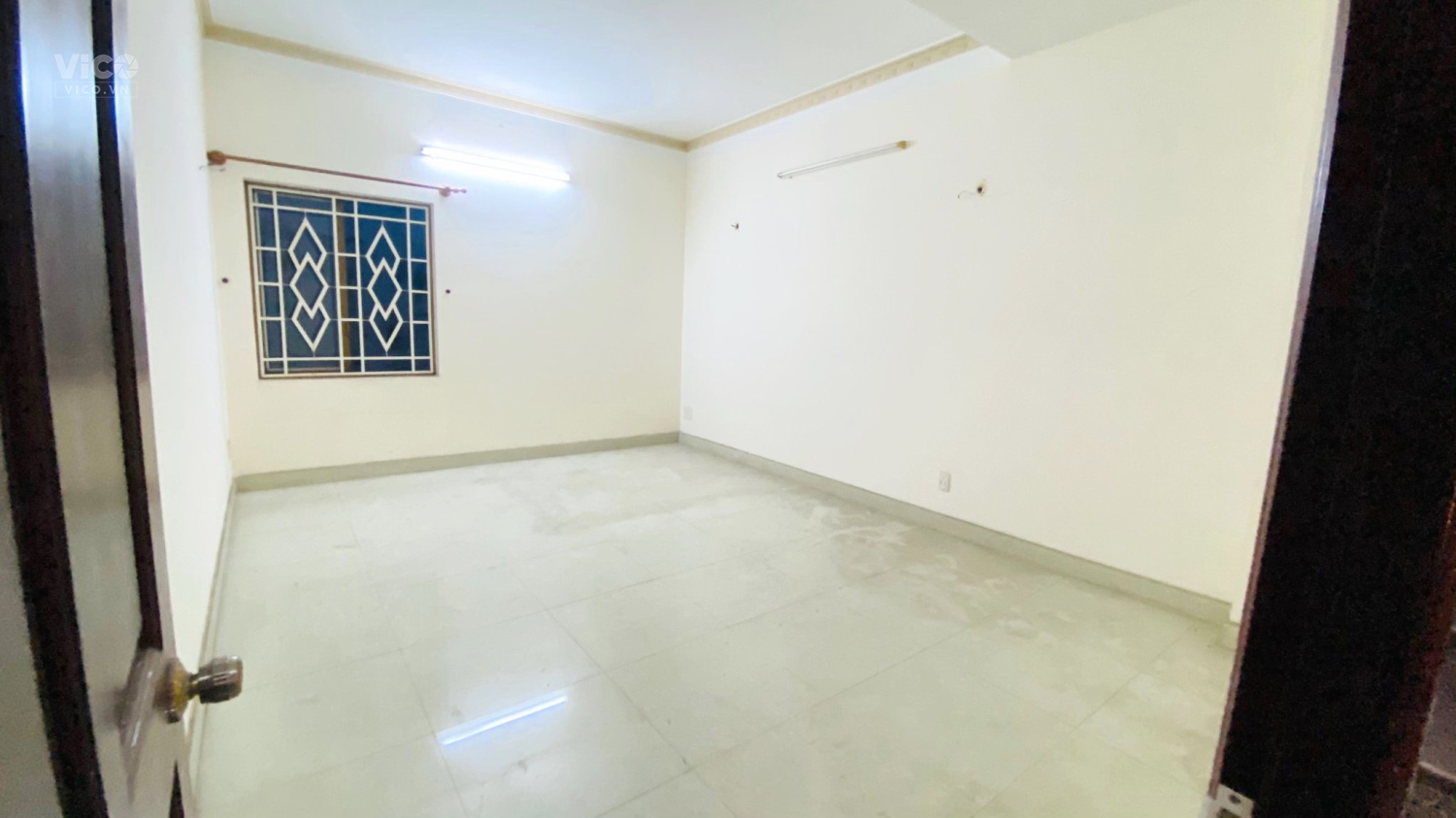 Cho thuê nhà MT Tạ Quang Bửu 5 tầng P4 Q8 27tr/ tháng