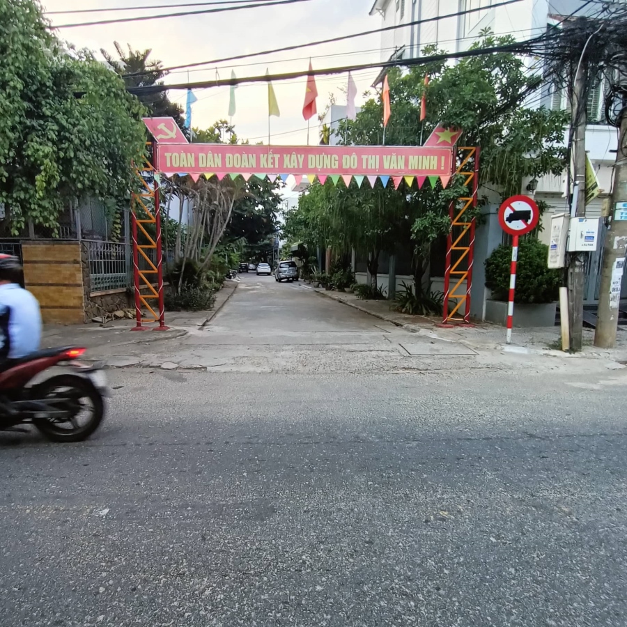 CẦN BÁN NHÀ KIỆT OTO CHÂU THƯỢNG VĂN 3.1 TỈ