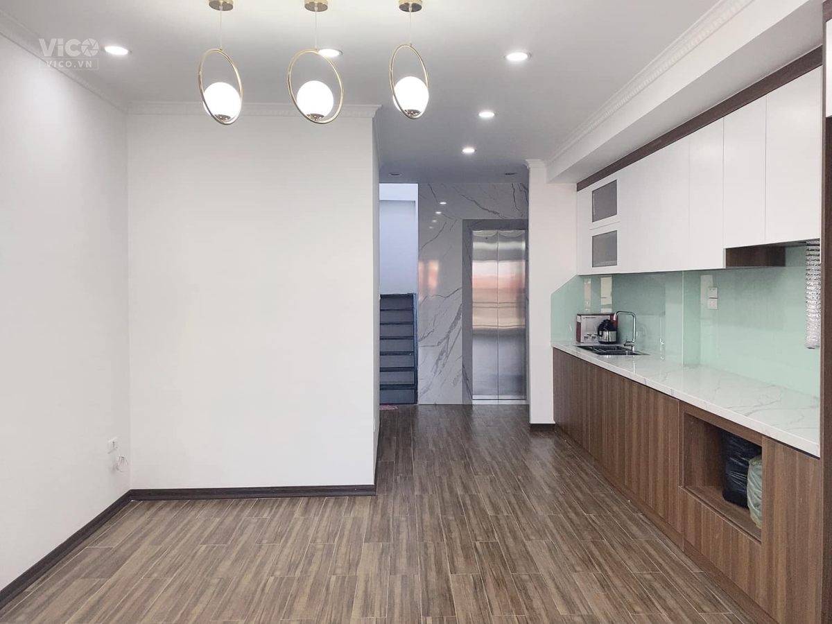 SIÊU HIẾM NHÀ ĐẸP 2 THOÁNG THANG MÁY CHẠY VÙ VÙ PHÂN LÔ ĐƯỜNG TO NHƯ PHỐ VỈA HÈ Ô TÔ