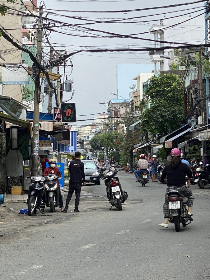 BÁN NHÀ 54m2 HẺM XE HƠI, LẠC LONG QUÂN, QUẬN 11, 4 TẦNG, NHỈNH 6,8 TỈ,... KHU HIẾM