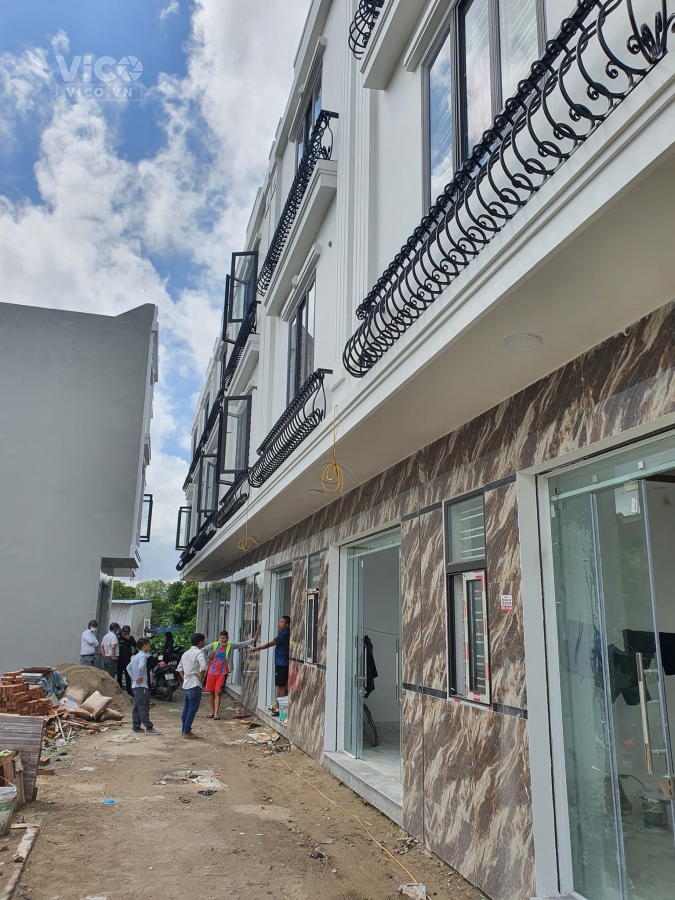 Chỉ hơn 1 tỉ có ngay nhà 3 tầng mới tinh full nội thất ở Vọng Hải, Hưng Đạo, Dương Kinh