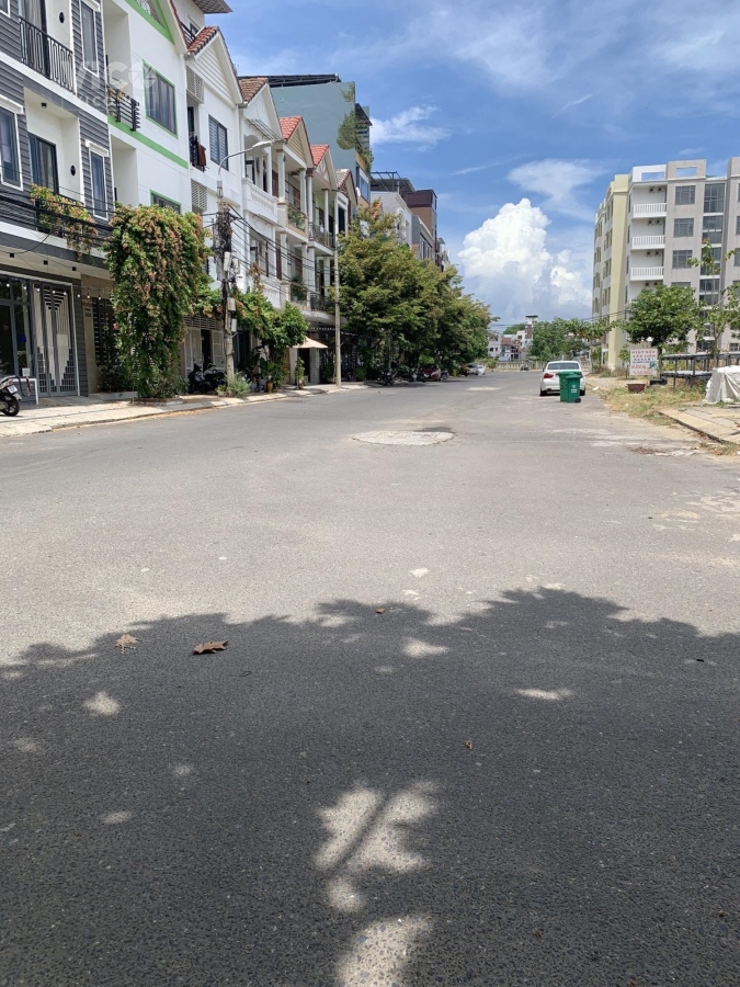 Bán Căn Hộ Mt An Thượng Khu Phố Tây DTSD 350m2 Giá siêu đầu tư gọi ngay 09035808739