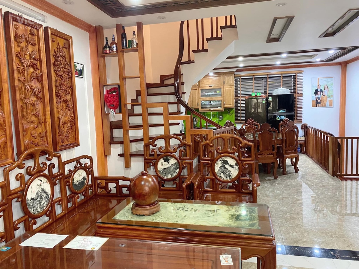 Kịch độc Bán nhà Hoàng Mai 50m Phân lô Ô tô vào nhà 2 thoáng Tặng 3 tỉ