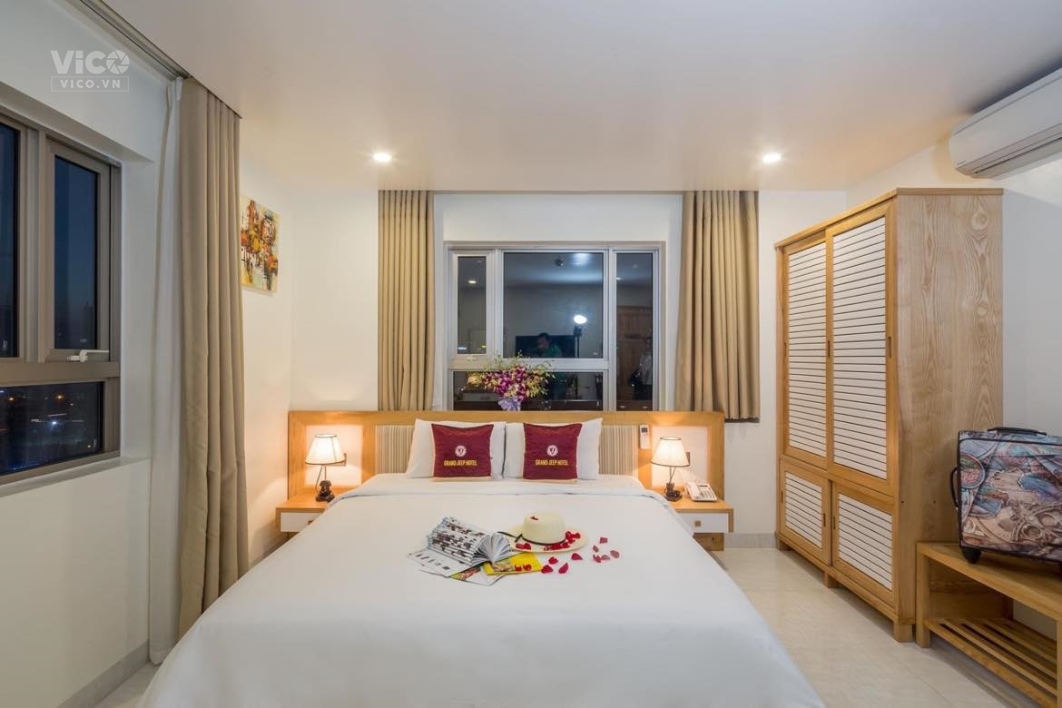 Bán gấp khách Sạn 400m2 cách Võ Nguyên Giáp 50m doanh thu khủng 300tr tháng