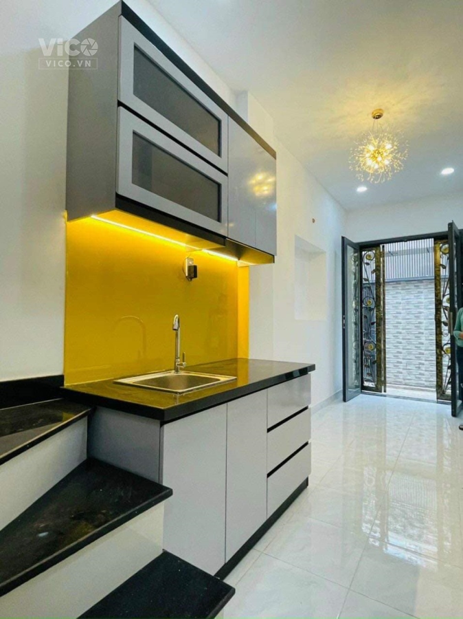 Cấp báo. Nhà 2 Lầu, Kiệt Nguyễn Duy Hiệu, 62m2, gần biển. Giá rất rẻ