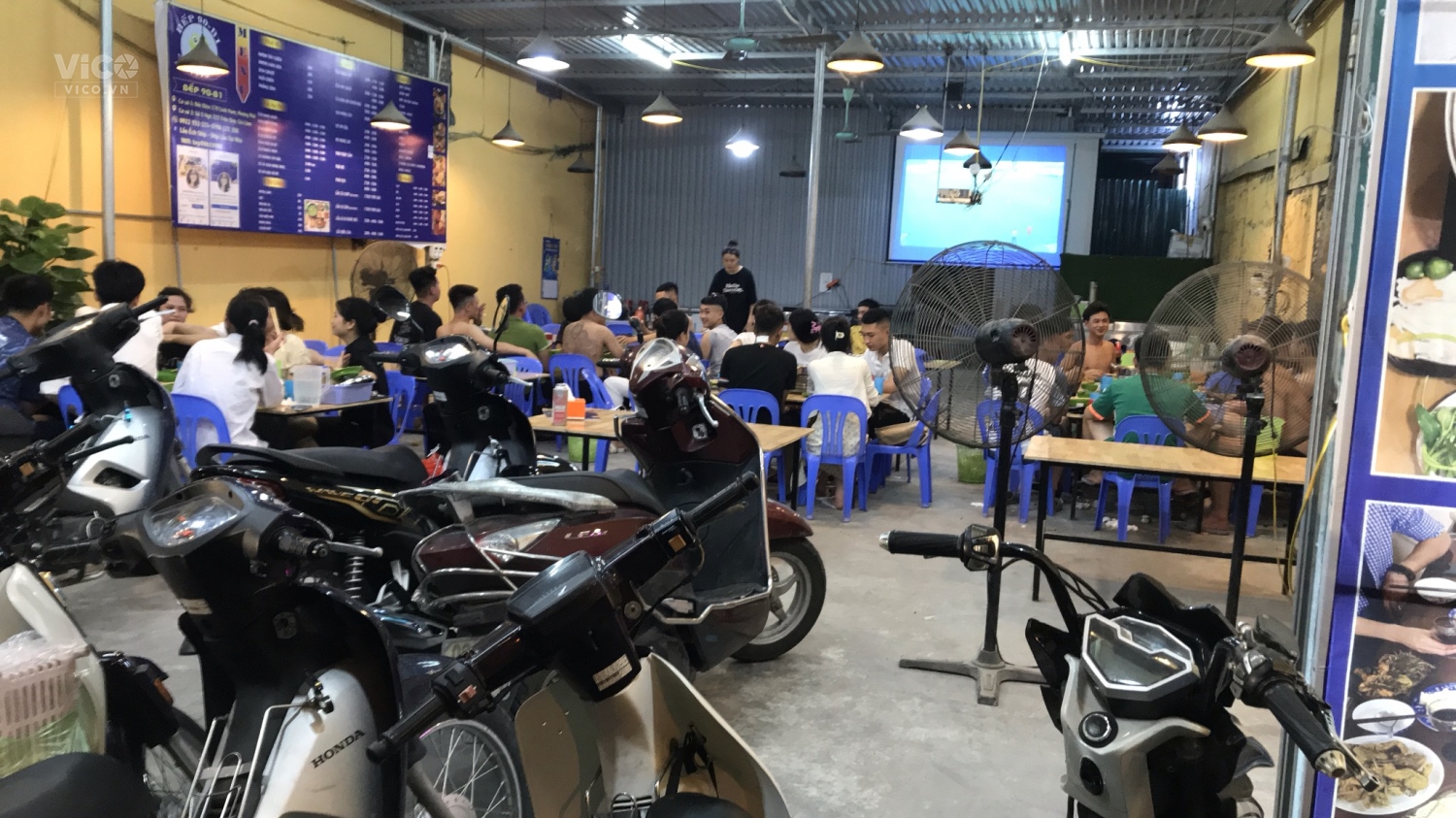 CẦN SANG NHƯỢNG QUÁN TẠI ĐỊA CHỈ SỐ 5/215 TRÂU QUỲ, GIA LÂM, HÀ NỘI.