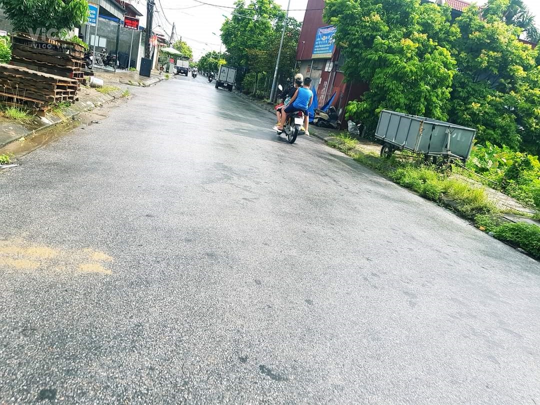 SIÊU PHẨM 200m2 ngang 10m biệt thự 3 tầng. Mặt đường Phúc Lộc , Dương Kinh.