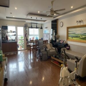 Chính Chủ Bán Chung Cư HH2B Gia Thụy 106.7M2 Tầng Cao, Full Đồ Chỉ Việc Xách Va Ly Vào Ở
