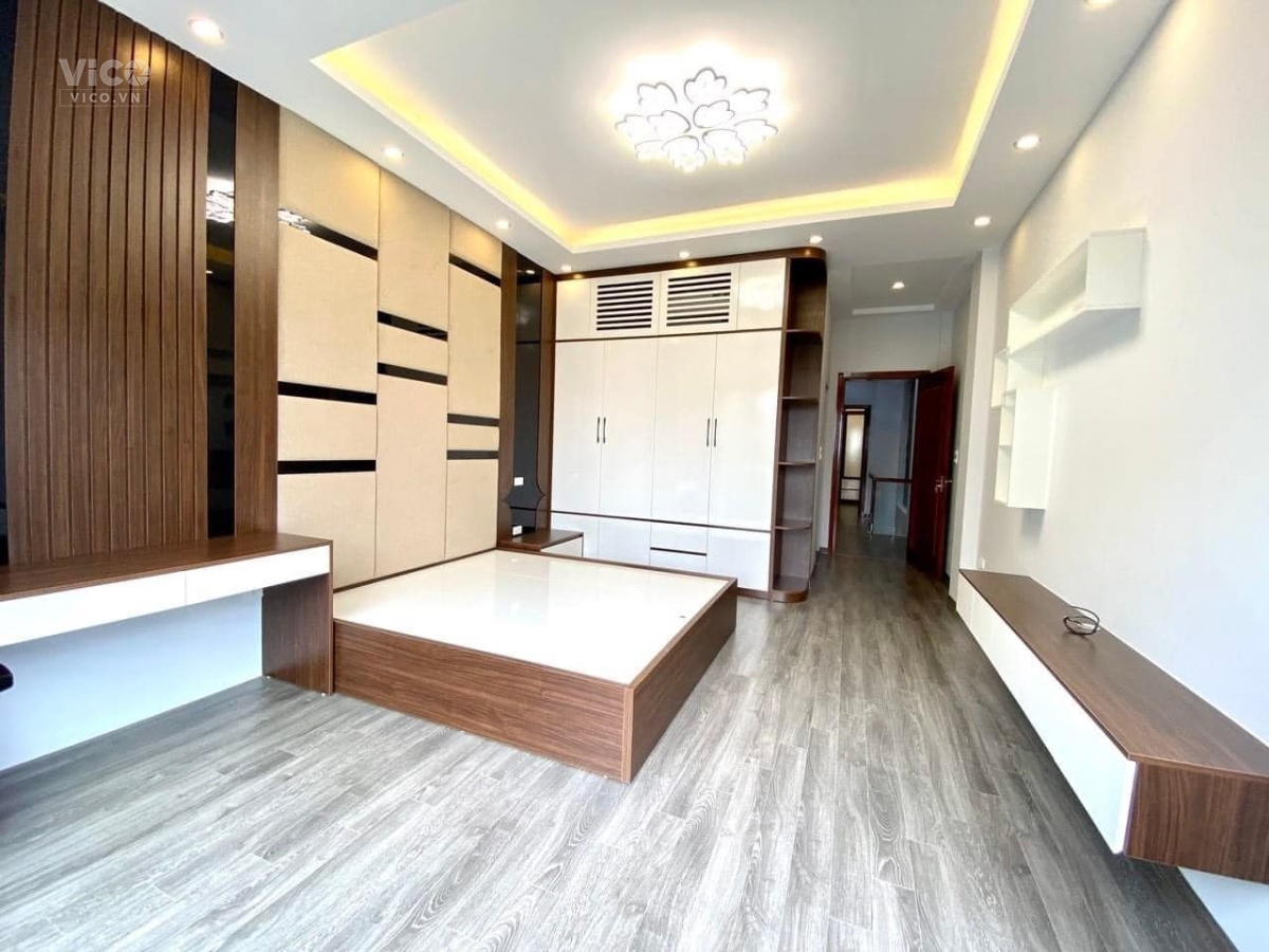 NHÀ ĐẸP NGUYỄN VĂN CỪ 56M2 6 TẦNG THANG MÁY, GARA Ô TÔ ĐƯỜNG NHỰA PHÂN LÔ HÀNG KHÔNG