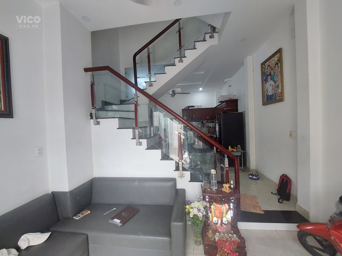 Bán nhà HXH Lê Văn Khương, quận 12. 60m2, 3 tầng, 3ty4