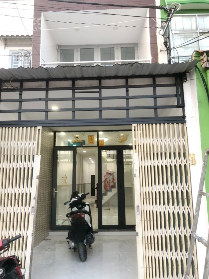 Cho thuê nhà nguyên căn đường Nguyễn Duy P9 Q8. Giá 15 triệu