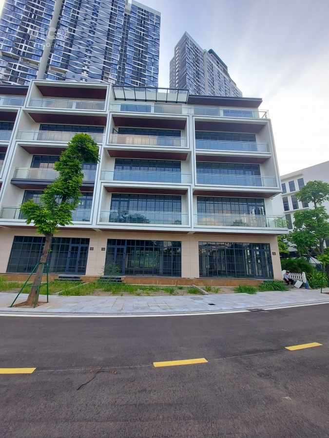 Bán shophuse Dự án Matrix One lê quang đạo 215 m2 6 tầng 75 tỷ