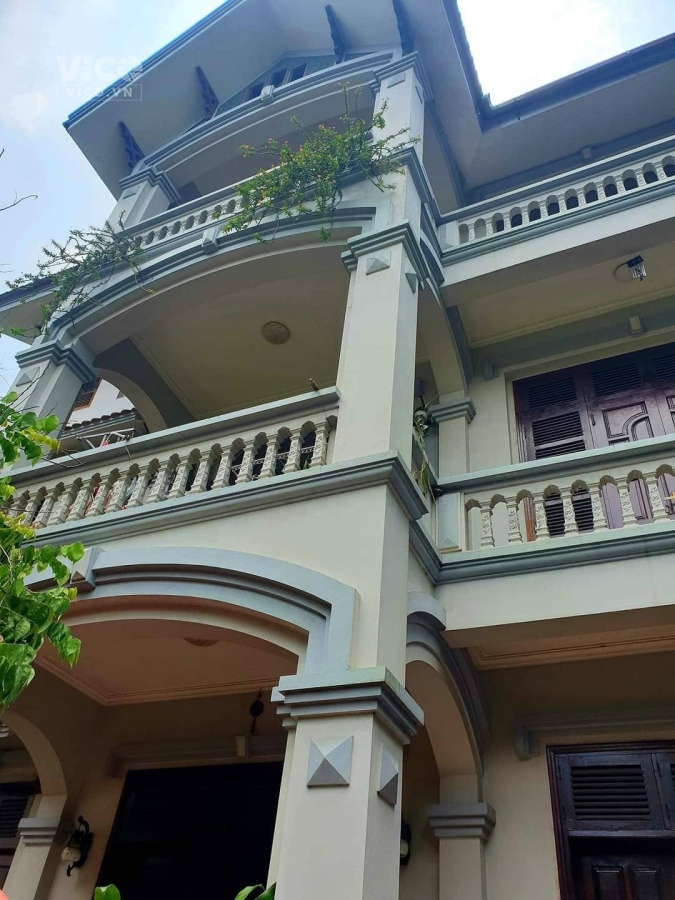 BIỆT THỰ SÂN VƯỜN 3650M2, 4 TẦNG, VIEW SÂN GOLF, HÀNG XÓM HIMLAM 38 TỶ LONG BIÊN