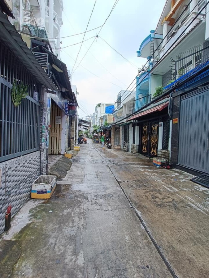 Bán nhà Hẻm 628 Hậu Giang, P. 12, Q. 6, DT 4.2 x 18.8m, NH 9.8m, 3.5 tấm, giá 12 tỷ.