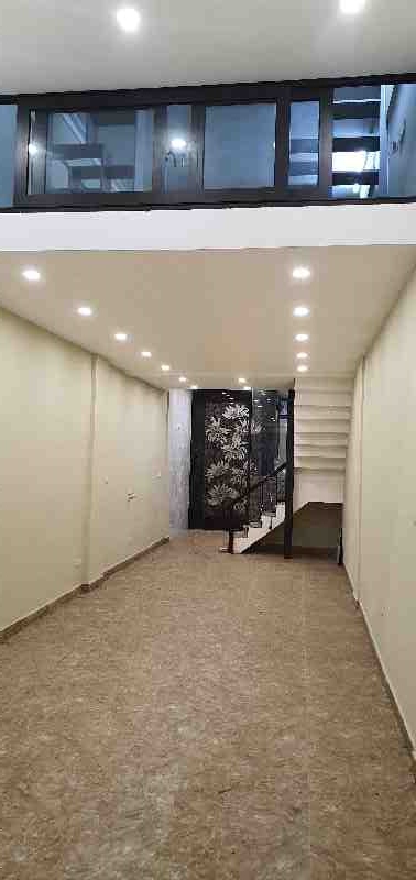 Bán nhà Chu Huy Mân Long Biên Hà Nội 7 tầng diện tích SD 420m giá thương lượng