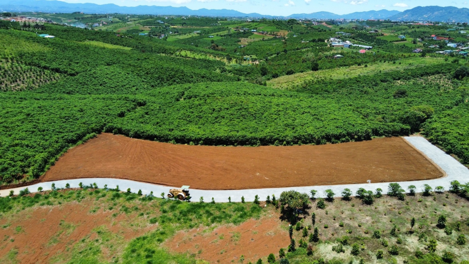 Đất săn mây, mặt tiền Lạc Long Quân, chỉ từ 400 triệu