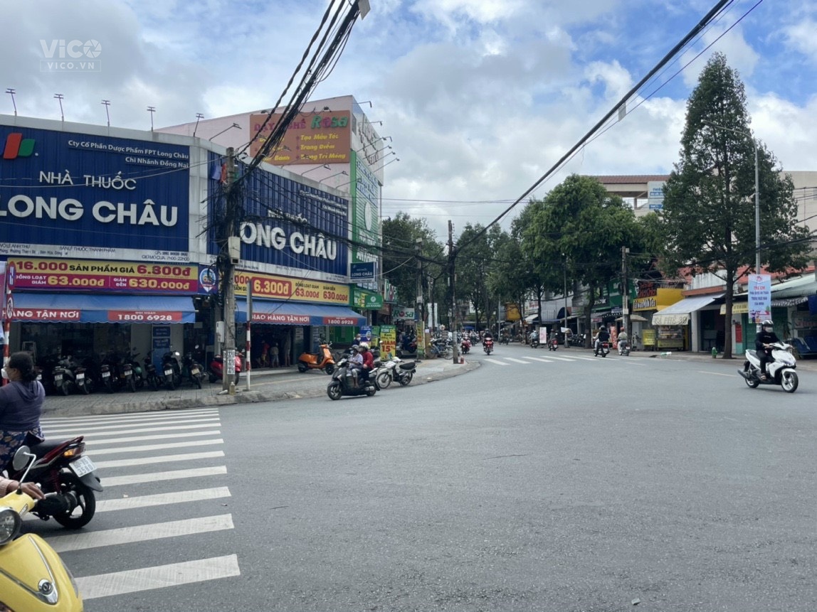 Nhà 1 trệt 2 lầu mặt tiền Phan đình phùng kinh doanh sầm uất trung tâm biên hòa