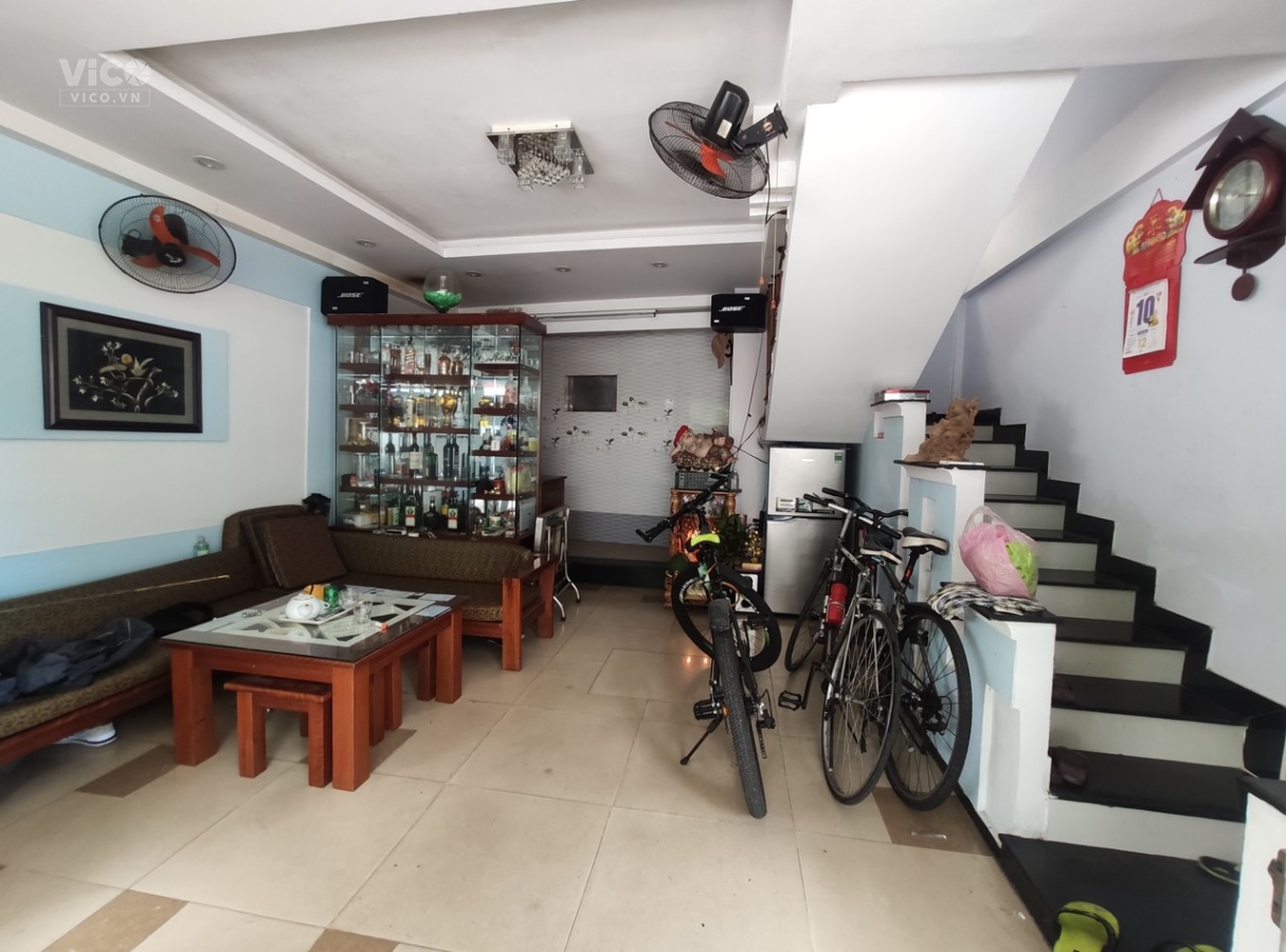 BÁN NHANH NHÀ MẶT TIỀN HÀ HUY TẬP THANH KHÊ ĐÀ NĂNG GẦN BIỂN VÀI BƯỚC CHÂN.