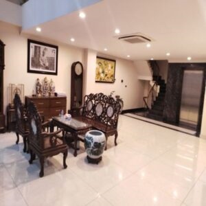 DO CHUYỂN ĐỔI CÔNG VIỆC MÌNH CẦN CHO THUÊ GẤP TÒA NHÀ MỚI ĐẦU NGÕ