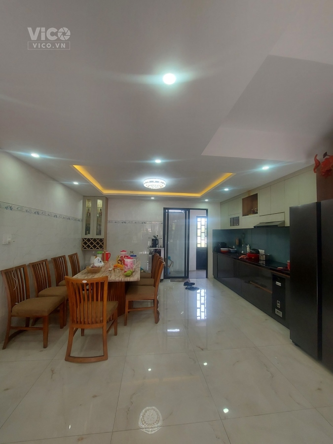 Định cư nươc ngoài cần bán nhà Ngô Quyền gần cầu Rồng 250m2 sử dụng chỉ 4.4 tỷ