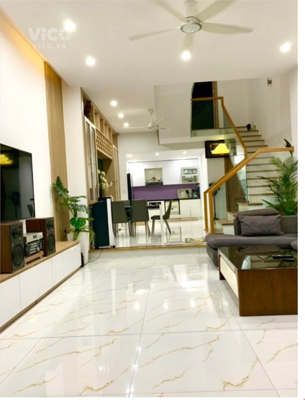 Bán nhà 3 tầng Ô tô quay đầu Quận Hải Châu giá chỉ 2 tỷ 98 Đừng suy nghĩ gọi ngay 0905522660