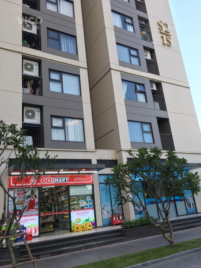 Đầy đủ các tiện ích xung quanh như trường học, chợ, các khối ủy ban....Khu vực đông dân cư.