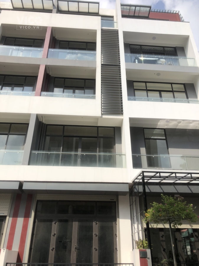 Bán Shop House Bình Minh Garden, 80 m2, tại Đức Giang, gía chỉ 12,5 tỷ.