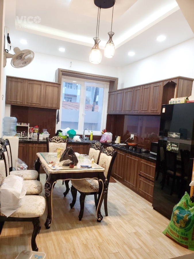 BIỆT THỰ HIẾM KHU VỰC QUẬN HAI BÀ TRƯNG, PHỐ 08/3. DT122M2, MT9.5M. Chỉ 18 tỷ.