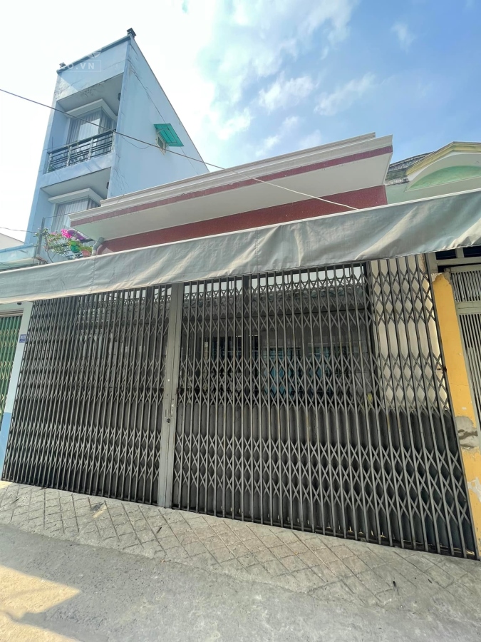 BÁN NHÀ LÂM VĂN BỀN, 90M2, 2 MẶT HẺM, Ô TÔ VÀO NHÀ, NHÀ BTCT KIÊNG CỐ.