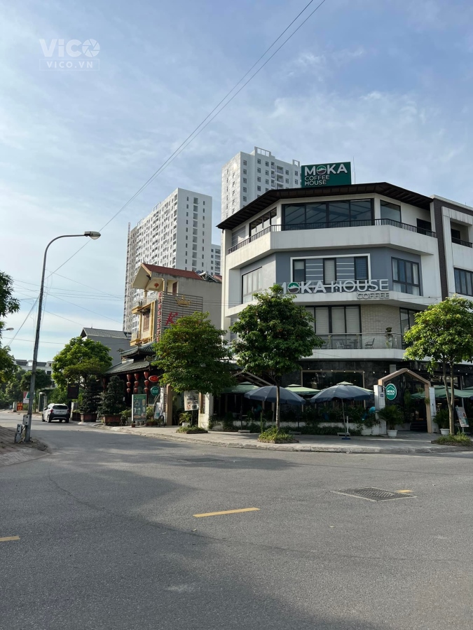 31HECTA LÕI GIA LÂM300M2mt 16m230 tỷkinh doanh đỉnh cao0937905888