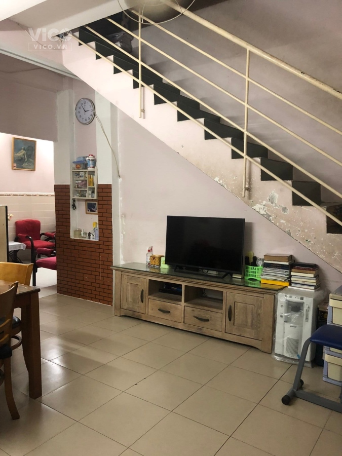 Tân Bình giáp Quận 10 Sát bên Lữ Gia Kinh doanh tốt Hẻm xe tăng thông Chỉ 6.65 tỷ