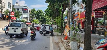 Bán Nhà Kđt Văn Phú Kd Vô Địch 90m2 Phân Lô Vỉa Hè Cho Thuê 20tr/th Giá 13 Tỷ.