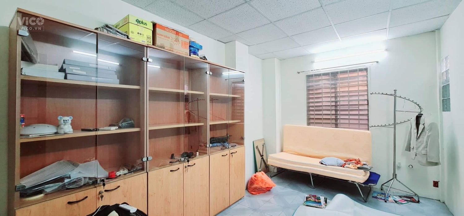 Bán nhà 4 tầng Nguyễn Hiền, DT36m2 chỉ 8.3 tỷ, 3 bước ra mặt tiền