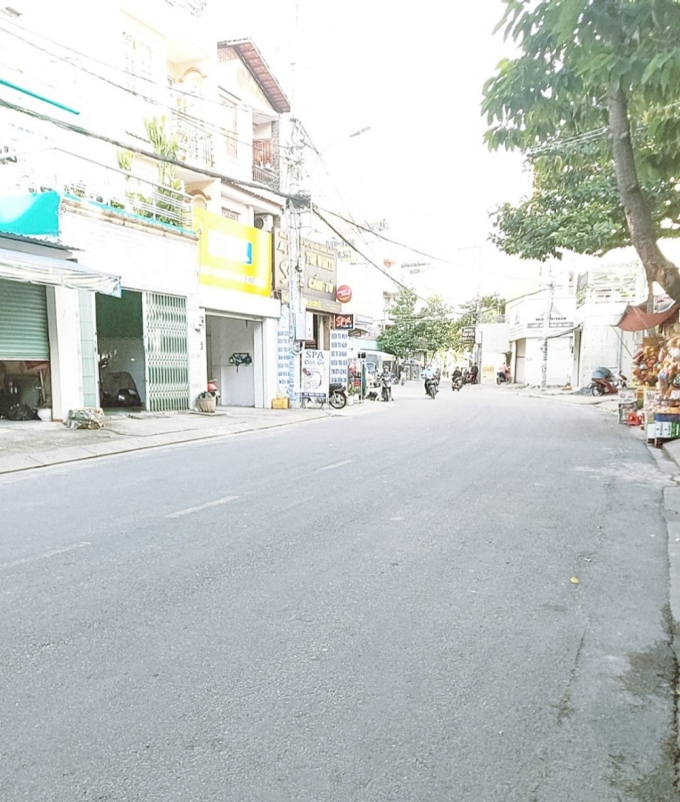 CHỈ MỘT CĂN DUY NHẤT, NHÀ NGAY MẶT TIỀN HUỲNH THỊ HAI, TIỆN KINH DOANH BUÔN BÁN, ĐƯỜNG XE TẢI TRÁNH
