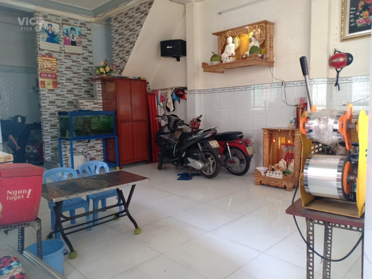 Chính chủ cần bán căn nhà Tôn Đản, 4 tầng, 5PN, 5.65 tỷ, khu dân cư an ninh