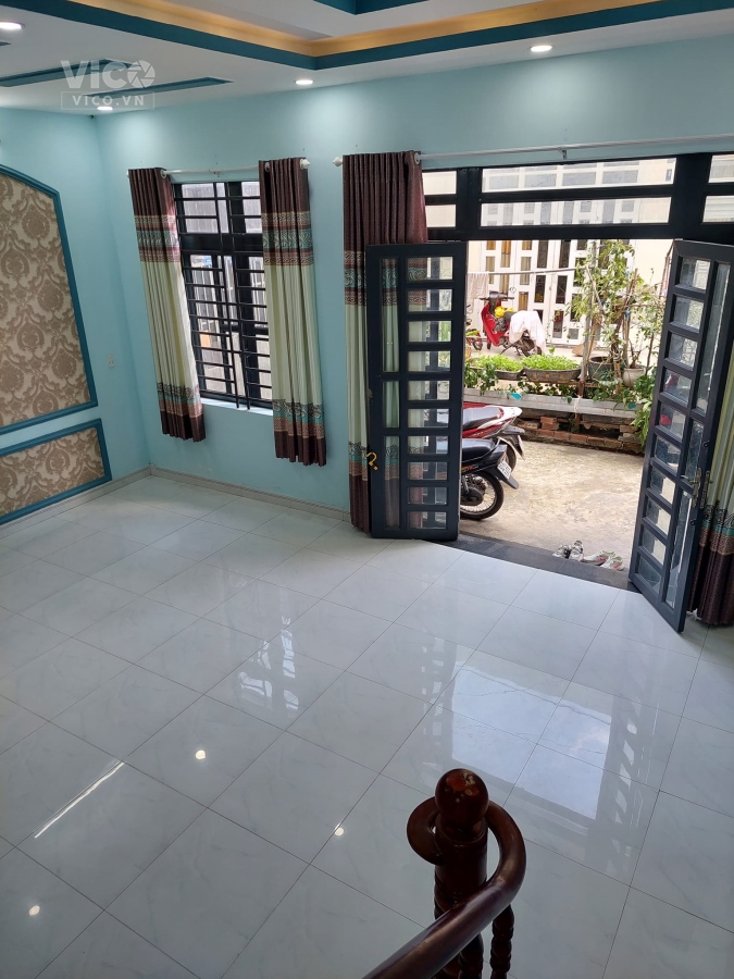 Bán nhà đẹp ở ngay, đường số 8 gần KDC Hồng Long, ngang 6m, 60m2 giá 4.3 tỷ Hiệp Bình Phước
