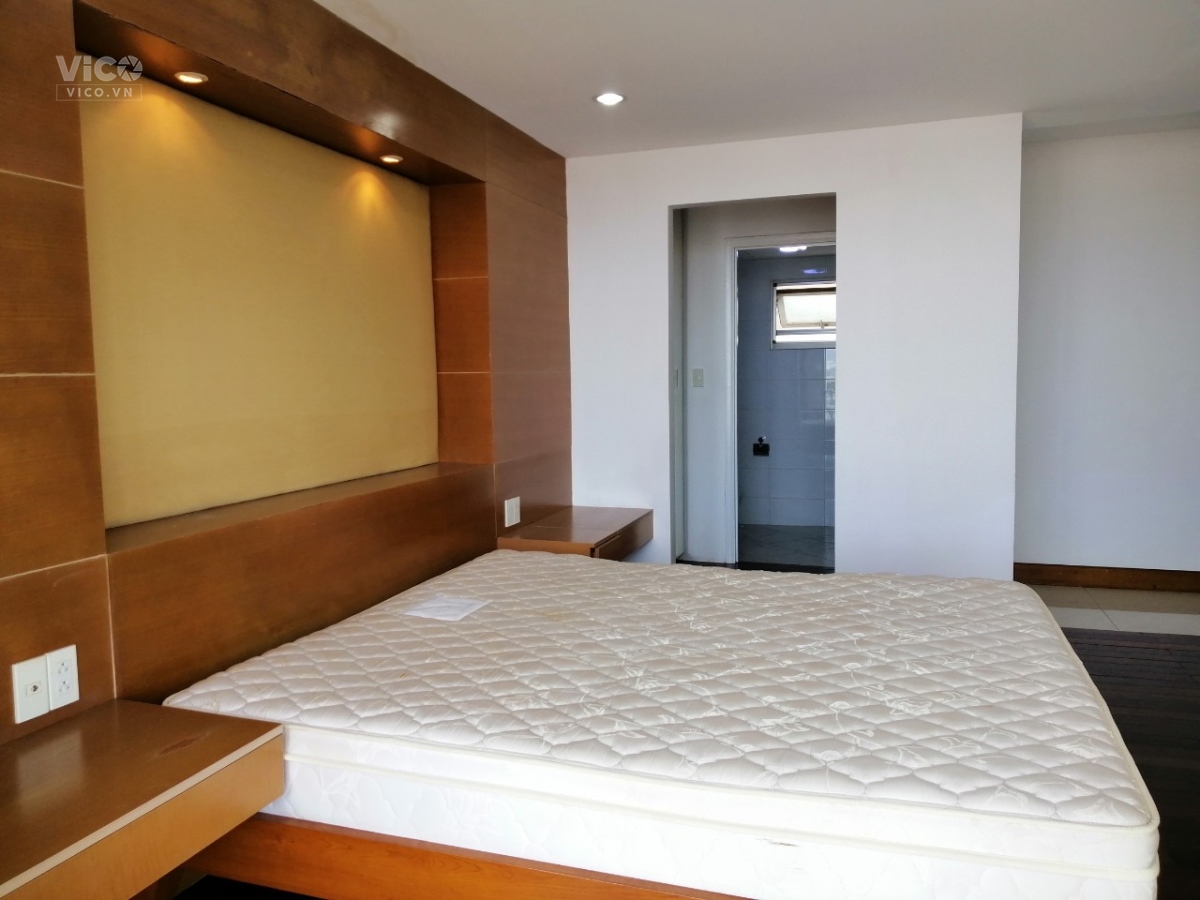 Bán căn hộ Phú Mỹ Hưng 120m2, 3 phòng ngủ, giá 5.1ty, Gần trường Canada. lh 0788 677 899