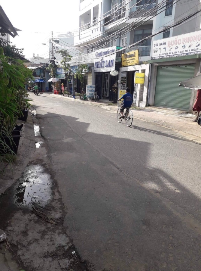 BÁN NHÀ BÌNH TÂN GIÁP TÂN PHÚ 85 m2 KO QUY HOẠCH KO LỘ GIỚI 4.1 TỶ.