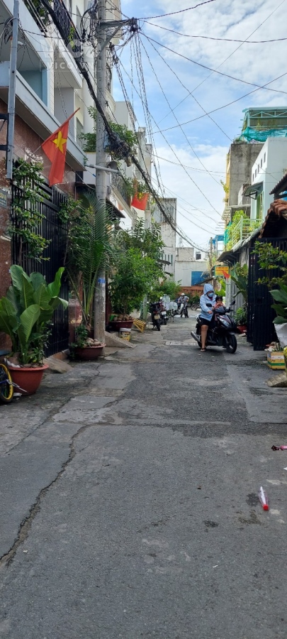 HẺM XE HƠI GẦN MẶT TIỀN NGUYỄN ẢNH THỦ NHÀ MỚI ĐẸP NGANG KHỦNG 6M