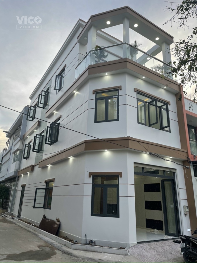 BÁN NHÀ MỚI XÂY TẠI PHƯỜNG HÓA AN. SỔ RIÊNG.ĐƯỜNG XE HƠI LỚN
