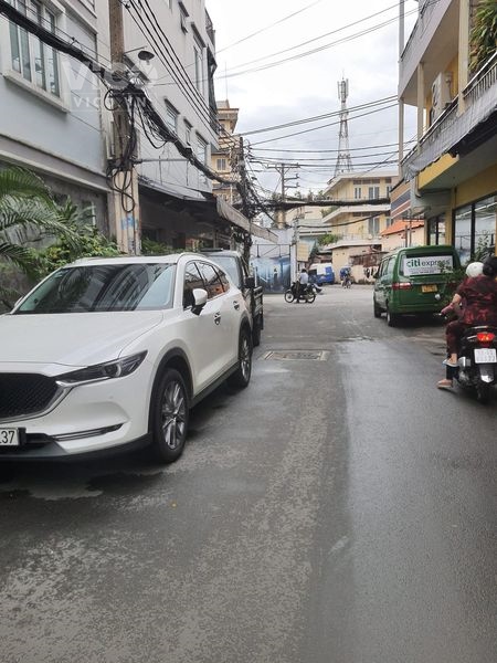 BÁN NHÀ HẺM XE HƠI SAT MẶT TIỀN NI SƯ HUỲNH LIÊN NHỈNH 5 TẦNG 4 TỶ