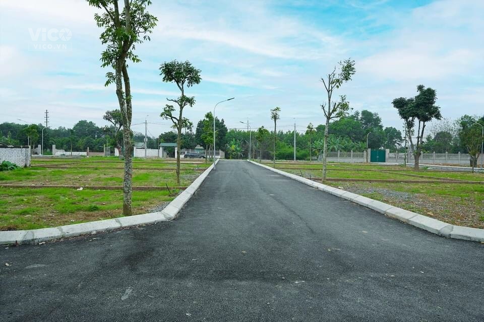 Chính chủ cần bán gấp mảnh đất sát ngay khu công nghệ cao Hoà Lạc sẵn sổ đỏ sang tên bao mọi giấy