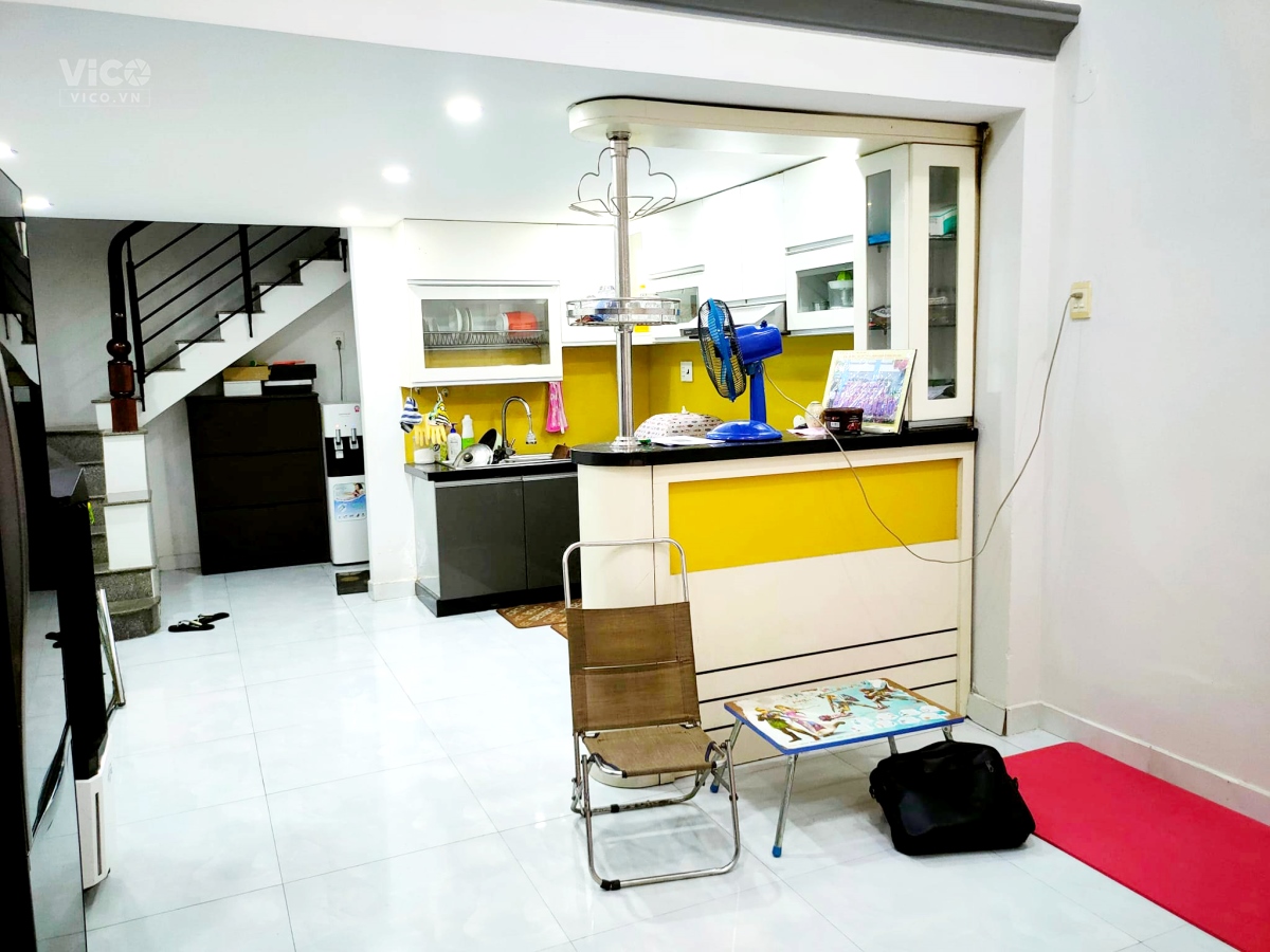 Siêu phẩm 4 tầng 40m2, sát HXH Ni Sư Huỳnh Liên, Tân Bình, nhỉnh 5 tỷ