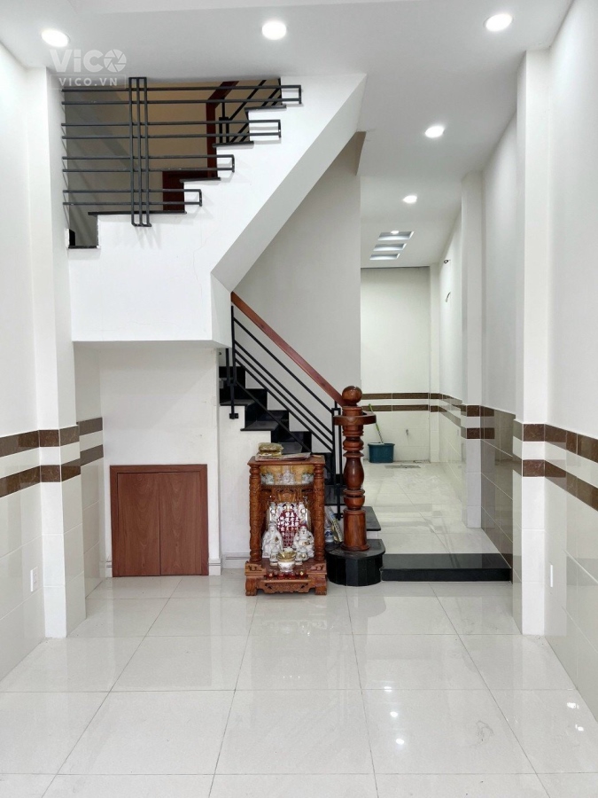 Nhà đẹp, 35.2m2, SHHC, hẻm rộng đường Ba Đình P9Q8