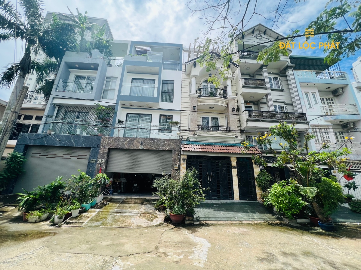 11,8 tỷ Hẻm xe tải Bán nhà 4 tầng siêu đẹp KDC Tạ Thị Ngọc Thảo 5 x 16m Quận 7