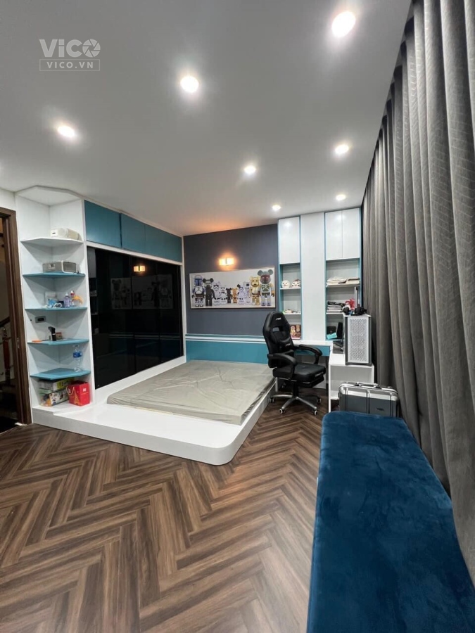 Bán nhà Cầu Bươu ở văn phòng, kinh doanh 55m 5 tầng 5.35 tỷ