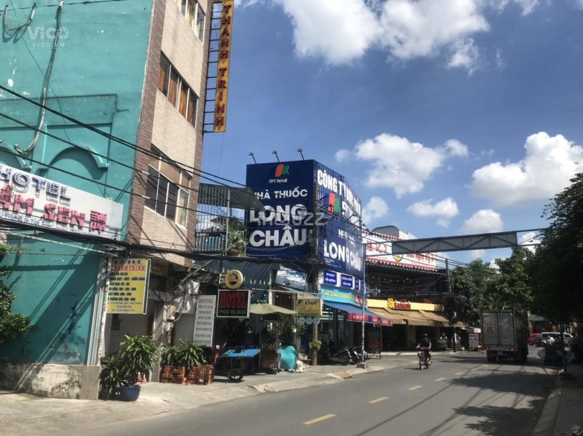 BÁN GẤP MT HÒA BÌNH,DT85,5M2,GIÁ12,4 TỶ.